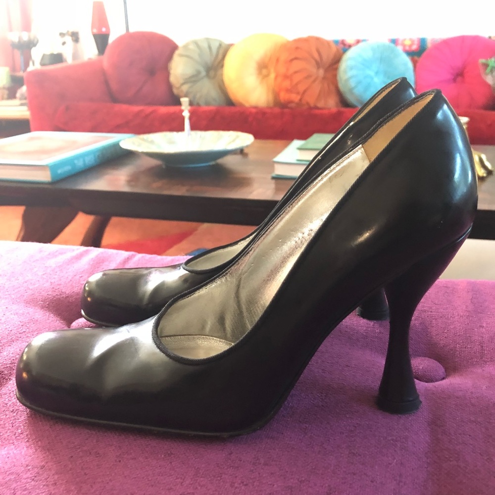 Dolce & Gabbana Master Calf Retro Heels sz 35